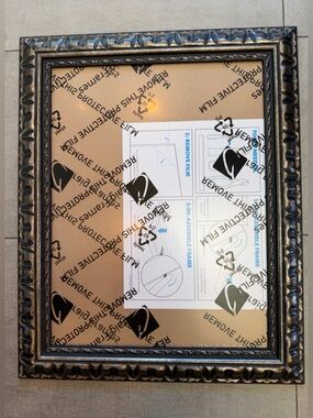 NWT Set of 2 frames w ornate black & metallic wood frame: showcase artwork/pics